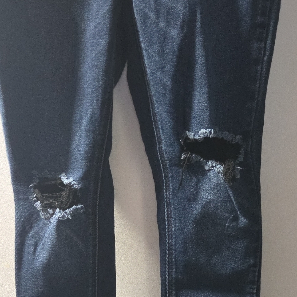 Old Navy Midnight Blue Ripped Skinny Jeans - Picture 2 of 3